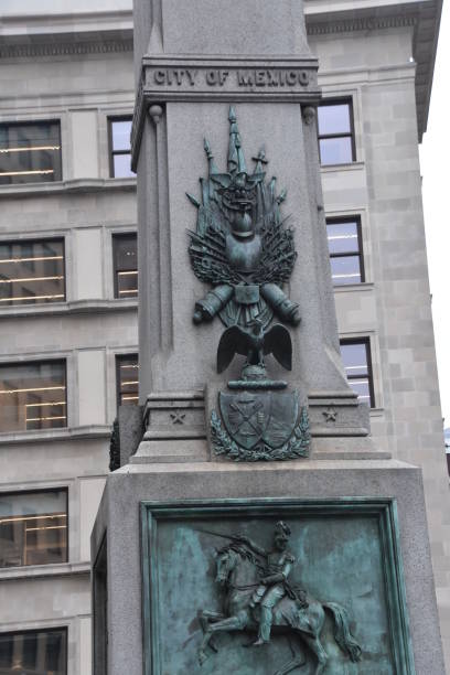 istock Flatiron Plaza-  Statue of Mexico neeer Flatiron Building 682333548