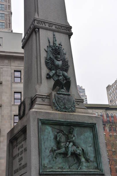 istock Flatiron Plaza-  Statue of Mexico neeer Flatiron Building 682333554