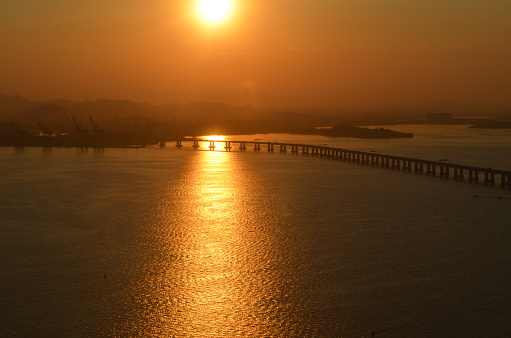 Bridge over the bay of Guanabara that connects Rio de Janeiro to Niterói, Brazil.