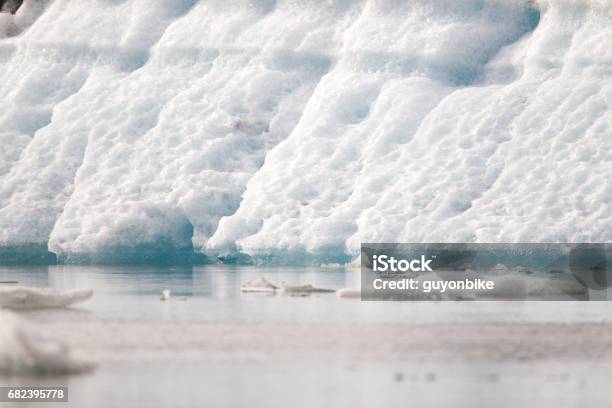 Iceberg En Islandia Foto de stock y más banco de imágenes de Agua - Agua, Aire libre, Belleza