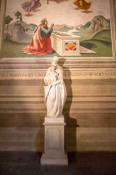 istock Statue in a Basilica of Santa Croce, Florence 682395912