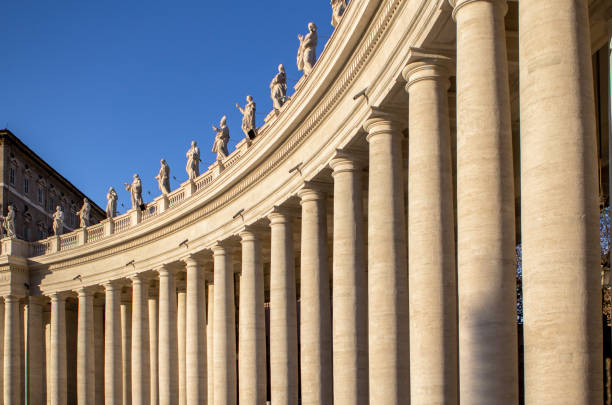 성 베드로 광장, 바티칸 시국, 이탈리아에 열 - statue st peters basilica fountain state of the vatican city 뉴스 사진 이미지