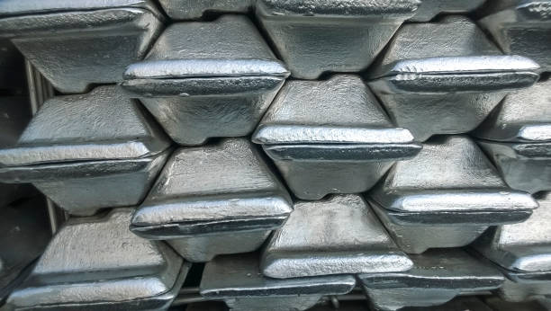 istock Aluminum ingots. Transportation of aluminum for export 682467686