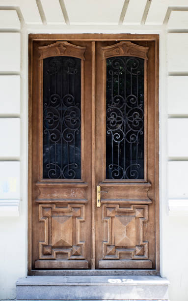 istock Old wooden door 682486062