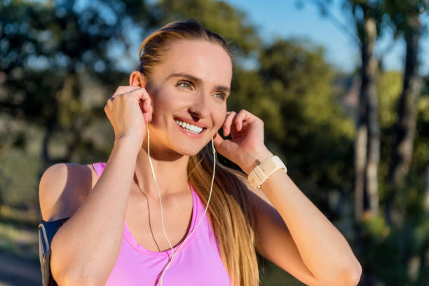 istock Her favorite soundtrack for jogging 682556398