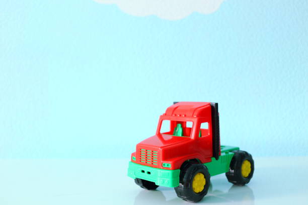 istock Children's truck 682561390