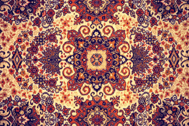 tappeto persiano. primo piano di sfondo orientale antico popolare nazionale, bellissimo artistico, consistenza. design ripetuto astratto di fiore rosso blu su sfondo in stile giallo texture sfondo. - carpet rug persian rug persian culture foto e immagini stock