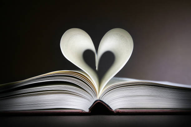 istock Love Heart Book Pages 682601034