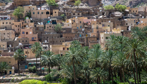 village in the mountains of oman - harbor imagens e fotografias de stock