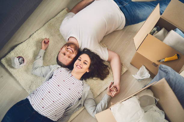 istock Couple in new home 682627852