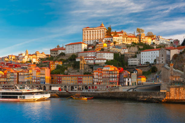 istock Douro river and Dom Luis bridge, Porto, Portugal 682683308