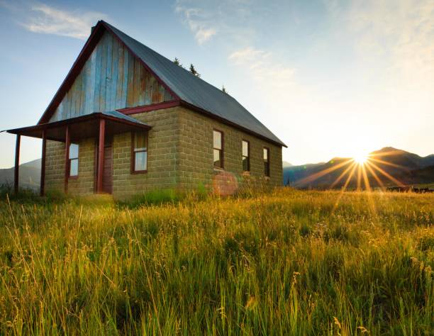 istock Historic Mountain School House 682695602