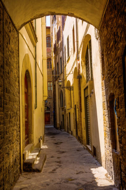 istock archway in Florence, Italy 682782962