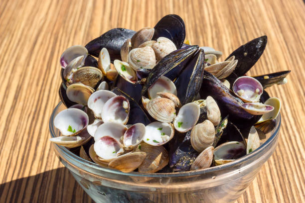 istock Bowl with mussels and clams 682807996