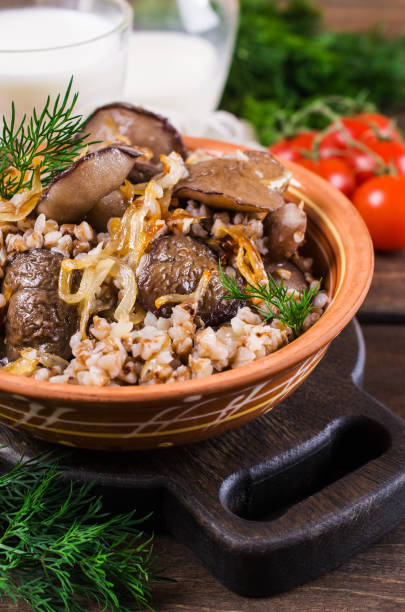 istock Boiled buckwheat with mushrooms 682954626