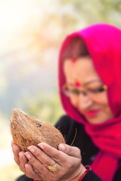 istock Beautiful indian women worshiping 682962066