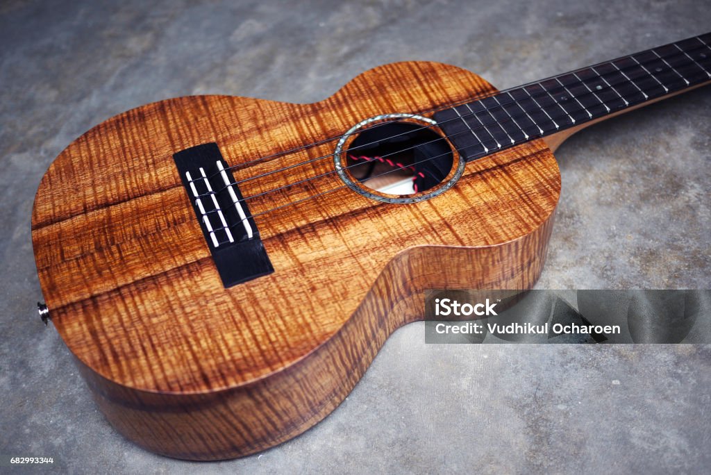 Vandt ressource bestemt Curly Koa Ukulele With Preamp System Stock Photo - Download Image Now -  Acoustic Music, Art, Arts Culture and Entertainment - iStock