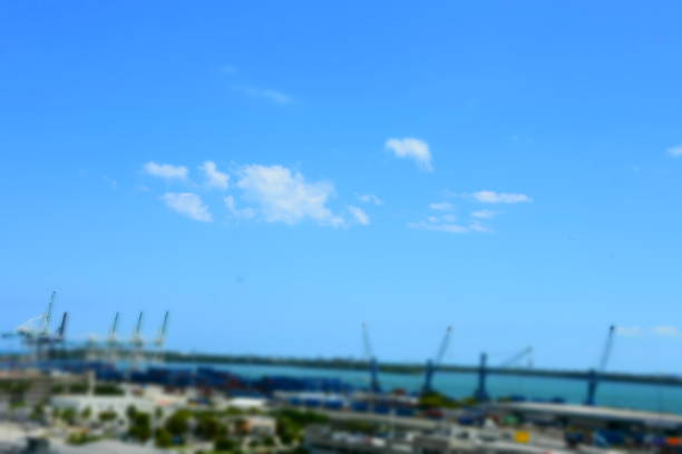 puerto de playa de miami - commercial dock harbor miami florida retail fotografías e imágenes de stock