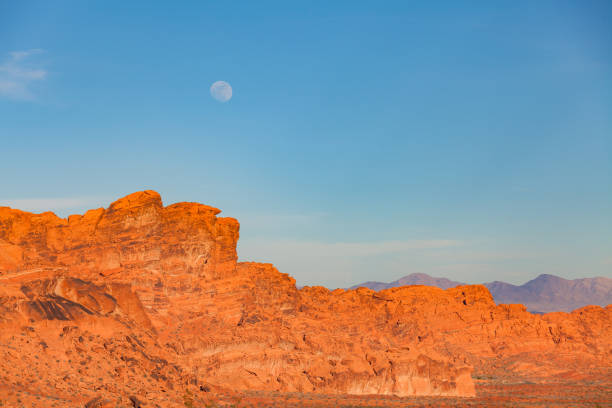 istock Moon Over Valley of Fire Nevada 683287330