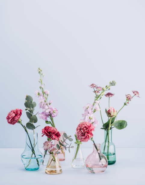 istock Flower arrangement in pastel 683306994