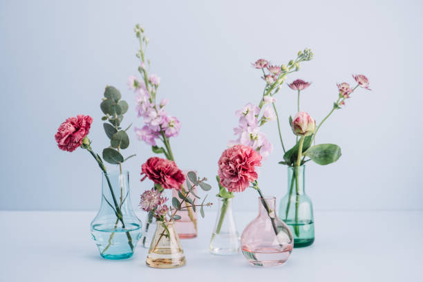 istock Flower arrangement in pastel 683307008