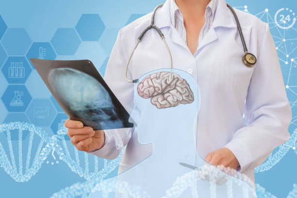 istock Examines the skull of the patient. 683326964