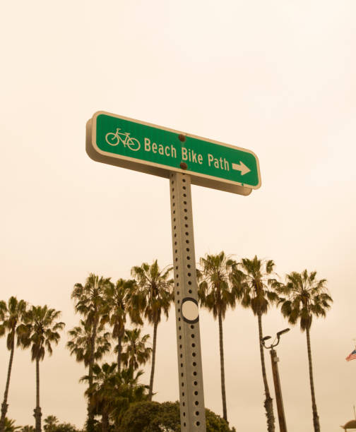 istock Beach Bike Path Sign 683471972