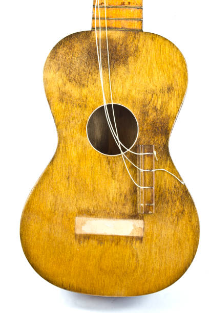 istock A Vintage Broken Acoustic Guitar 683593774