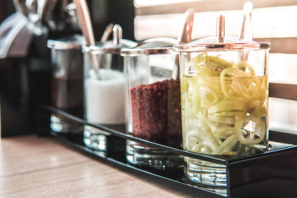 Seasoning Thai food.