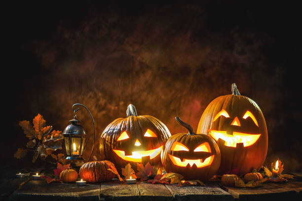 citrouilles d’halloween - gourd halloween fall holidays and celebrations photos et images de collection