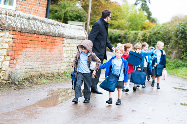 istock Education UK Primary School Home time 683673774