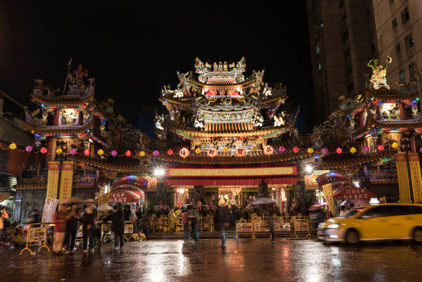 istock Taoist Temple in Taipei 683710006