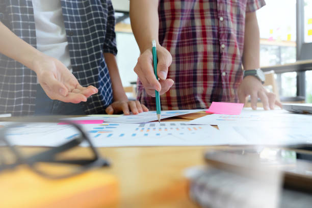 istock Startups businessmen teamwork brainstroming meeting to discuss plan startup project. 683730848