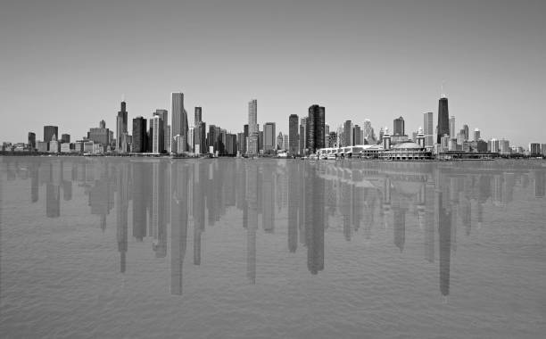 horizonte de chicago - chicago black and white contemporary tower - fotografias e filmes do acervo