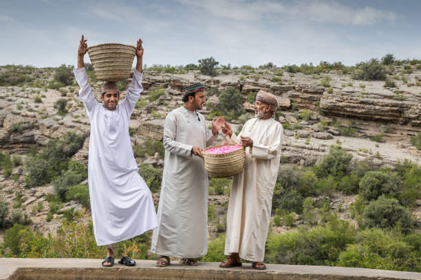 omani men with rose petals at jabal al akhdar - harbor imagens e fotografias de stock