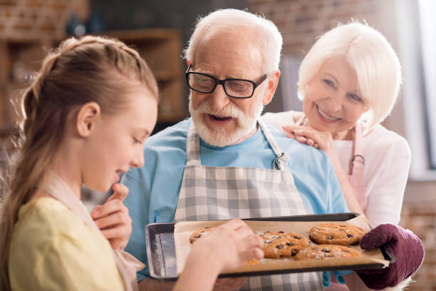istock Family baking cookies 683957528