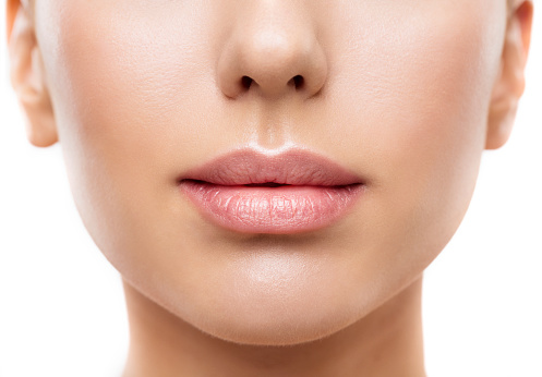 Labios, Mujer Cara Boca Belleza, Hermosa Piel y Cierre De labios Completo, Lápiz Labial Rosa photo