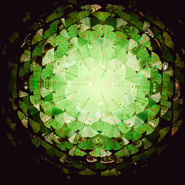 kaléidoscope - kaleidoscope stained glass psychedelic floral pattern photos et images de collection