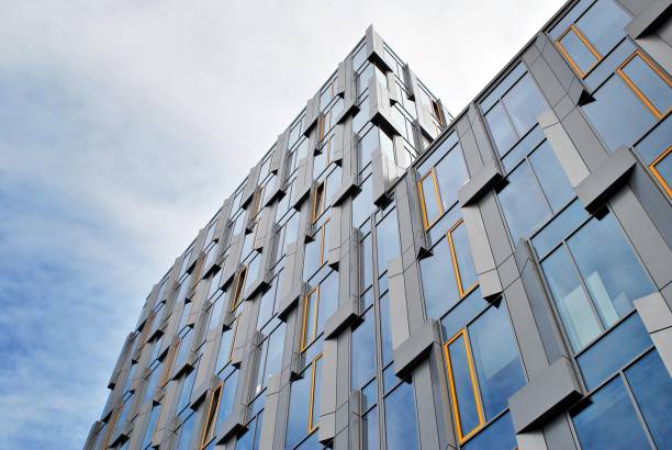 istock Modern office building with facade of glass. 684595212