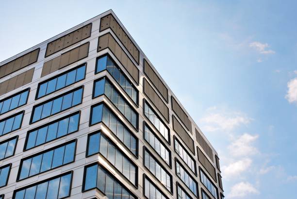 istock Modern office building with facade of glass. 684622768