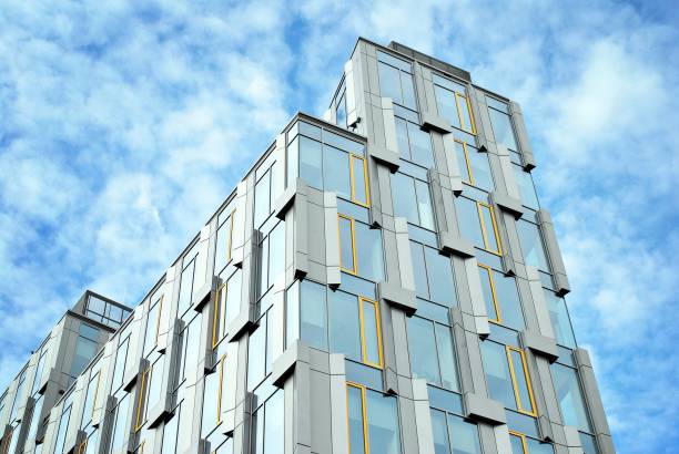 istock Modern office building with facade of glass. 684628724