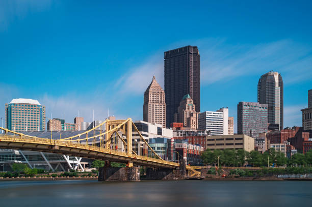 vistas de pittsburgh - pitts fotografías e imágenes de stock