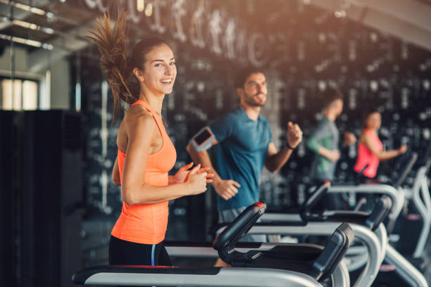 istock People running at the gym 684757972