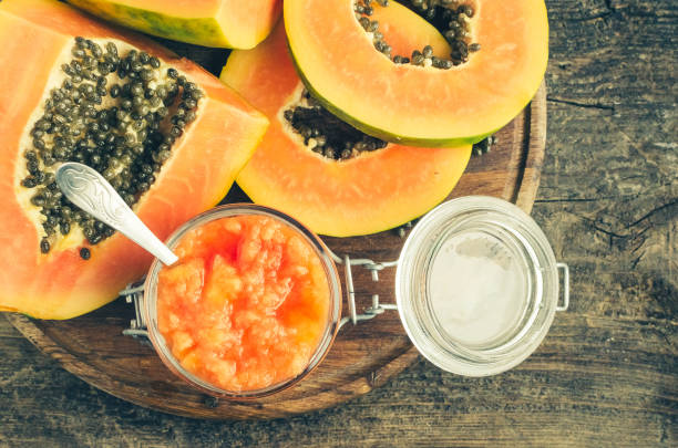 istock Fresh papaya natural facial mask 685118528