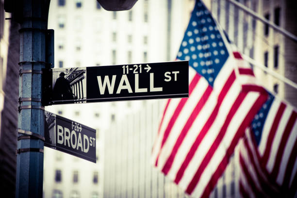 wall street et broad street signes - us coin photos et images de collection