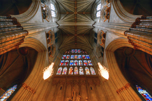 westminster abbey - church indoors inside of monastery stock-fotos und bilder