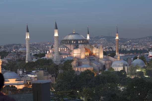istock The Blue Mosque, (Sultanahmet Camii), Istanbul, Turkey 685226514
