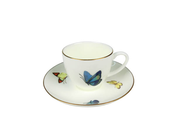 istock Chinese set of tea cups on white background 685470082