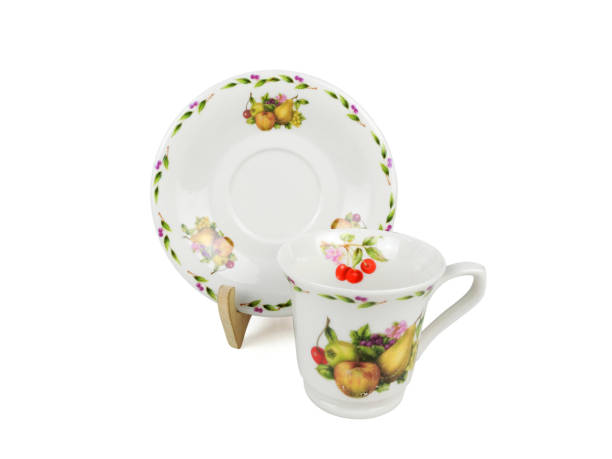 istock Chinese set of tea cups on white background 685475414