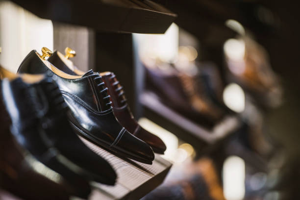 istock Men shoes in a luxury store in Paris. 685546648